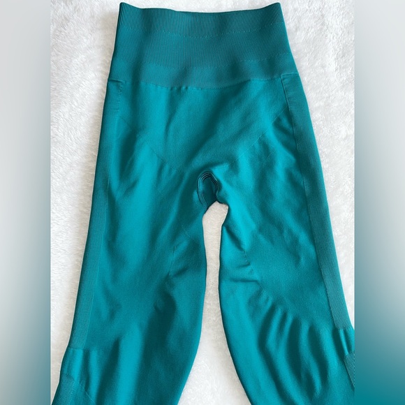 LuluLemon Athletica Size 2 Cropped leggings - Picture 5 of 5